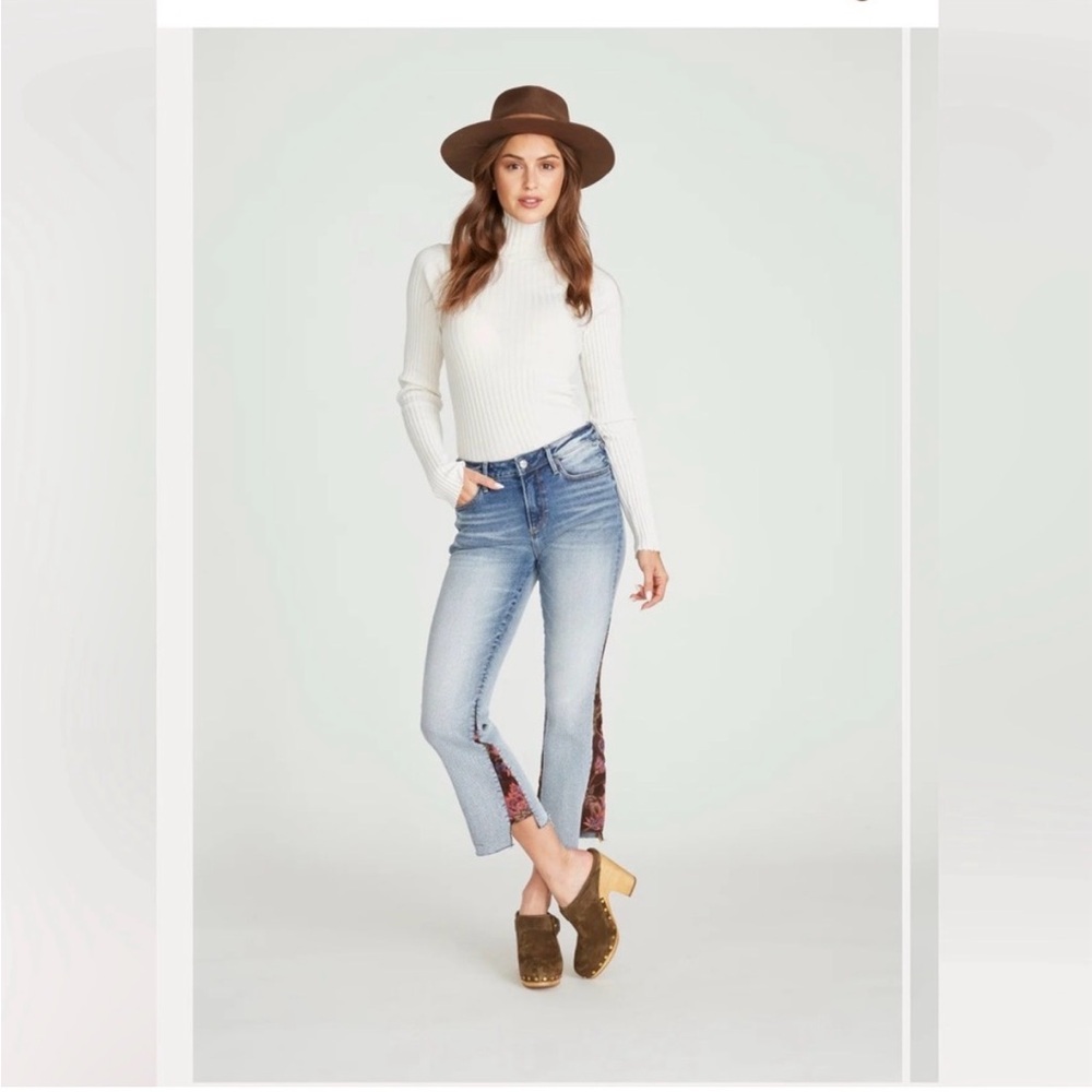 Driftwood INDIE Boho Festival Floral Cropped Raw Hem Jeans - 31